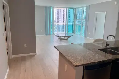 951 Brickell Ave #3611, Miami: photo 1 of 12