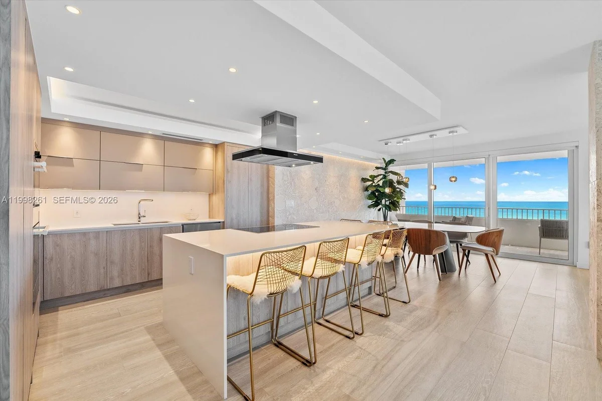 199 Ocean Lane Dr #1001, Key Biscayne: photo 1 of 37
