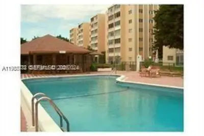 620 NE 12th Ave #408, Hallandale Beach: photo 1 of 33