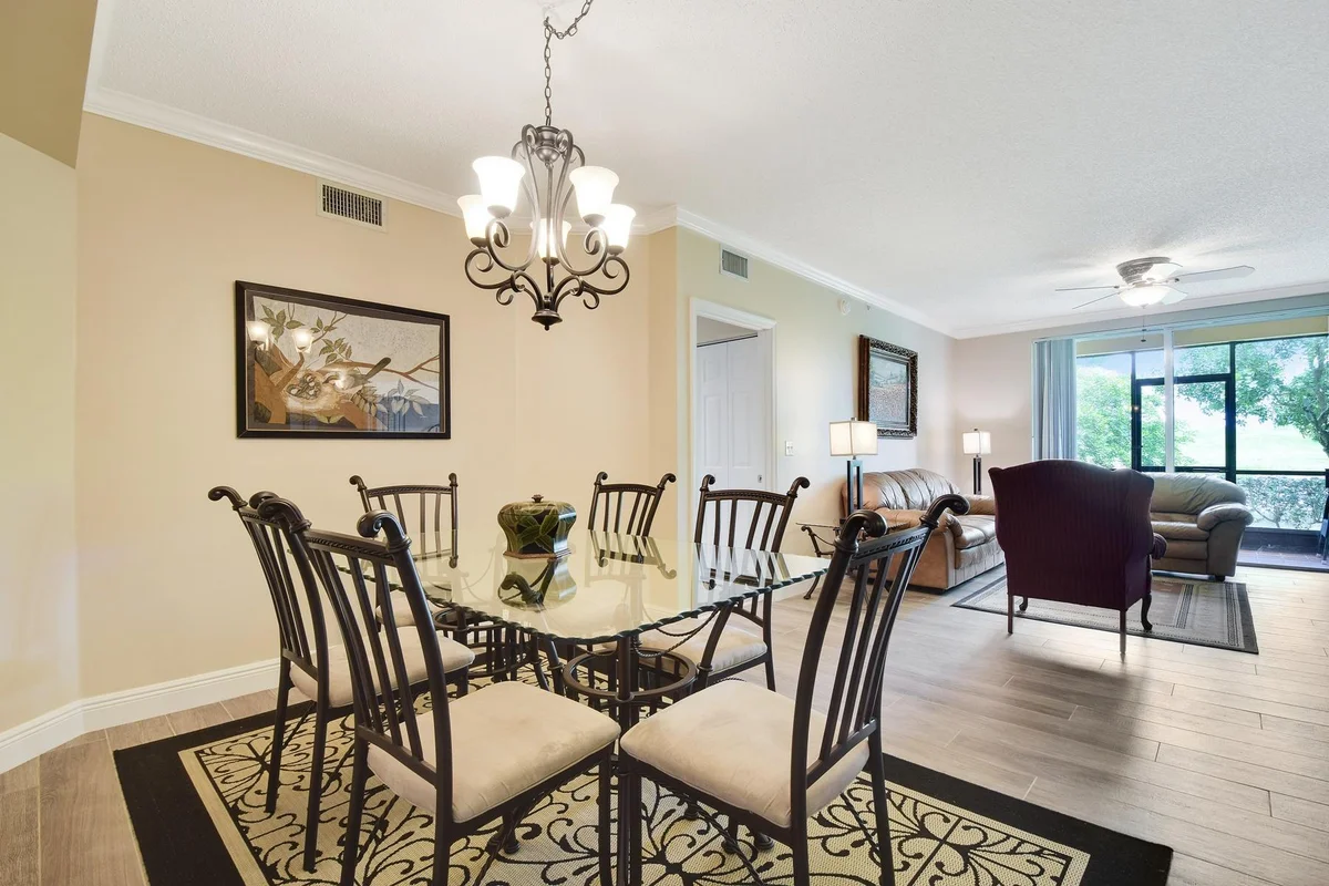 11740 St Andrews Pl, Wellington: photo 1 of 24