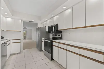 1801 Eleuthera Point #J3, Coconut Creek: photo 1 of 36