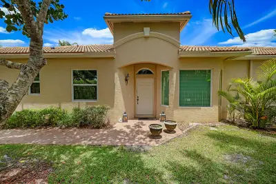 2568 Sandy Cay, West Palm Beach: photo 1 of 20