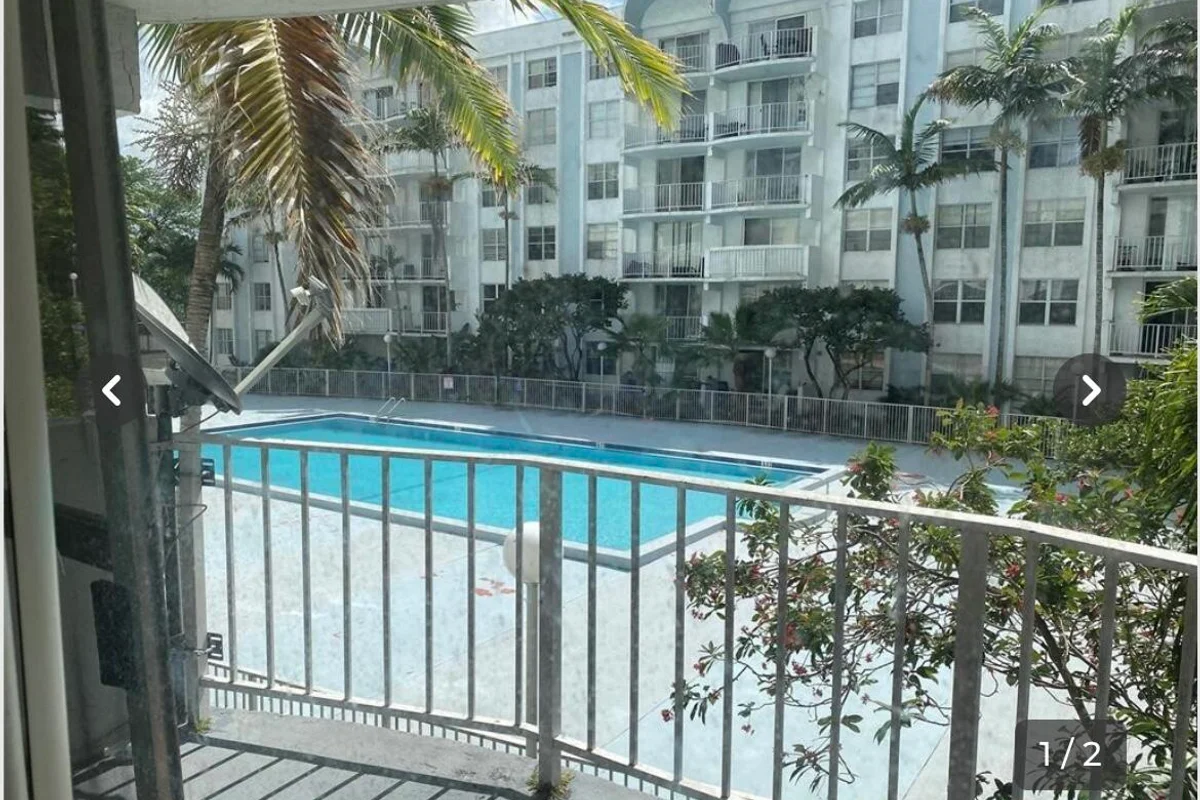 486 NW 165th St Rd #B-206, Miami: photo 1 of 2