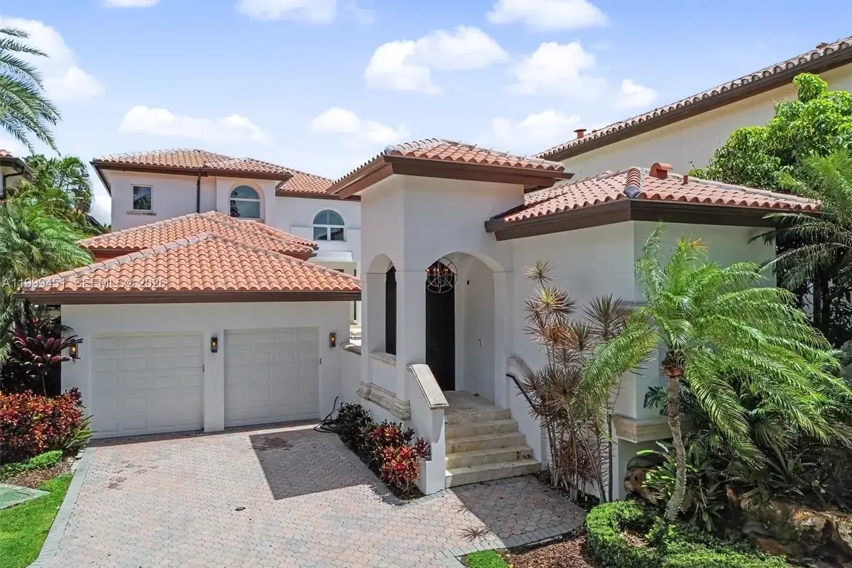 13689 Deering Bay Dr, Coral Gables: photo 1 of 88