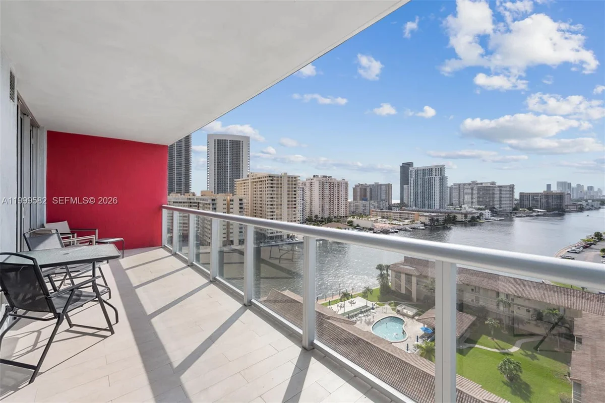 2602 E Hallandale Beach Blvd #R1207, Hallandale Beach: photo 1 of 33