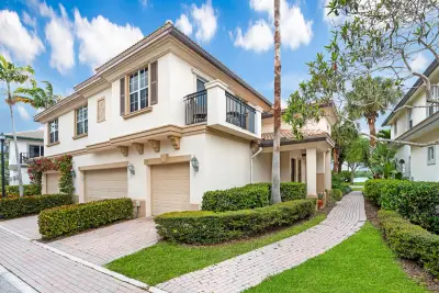 179 Evergrene Pkwy, Palm Beach Gardens: photo 1 of 53