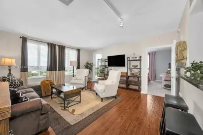 7350 SW 89th St #1511S, Miami: photo 1 of 27