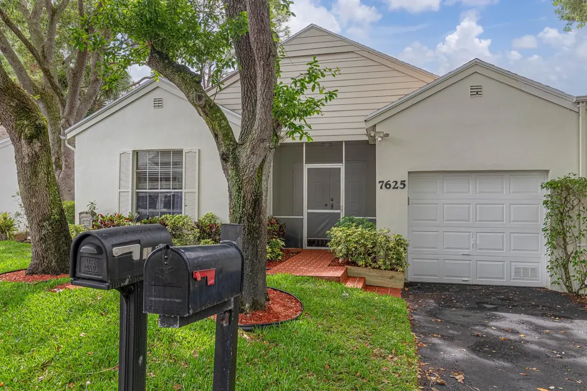 7625 Forest Green Ln, Boynton Beach: photo 1 of 38
