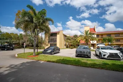 2083 Coral Ridge Dr #N302, Coral Springs: photo 1 of 26