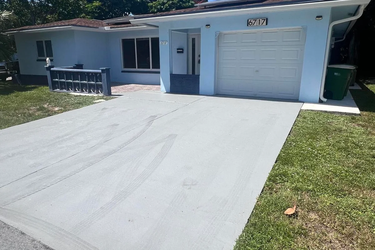 6717 NW 59th St, Tamarac: photo 1 of 27