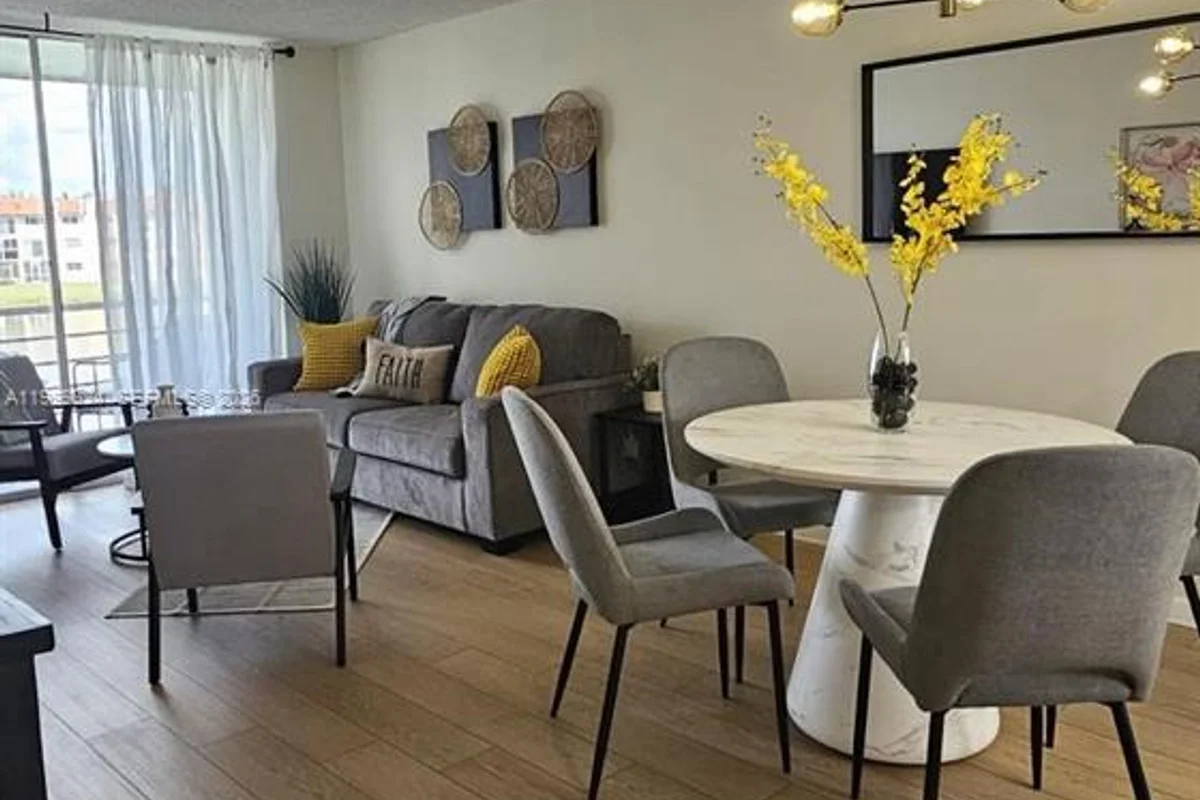 2801 N Pine Island Rd #207, Sunrise: photo 1 of 11