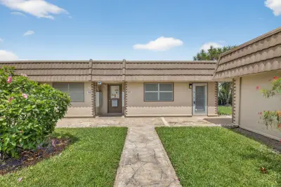155 Seville G, Delray Beach: photo 1 of 22