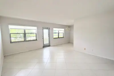 222 Somerset L, West Palm Beach: photo 1 of 27