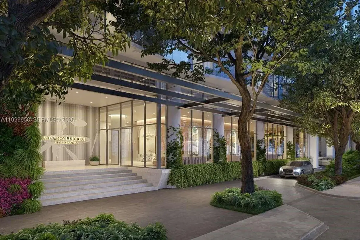 77 SE 5th St #2905, Miami: photo 1 of 33