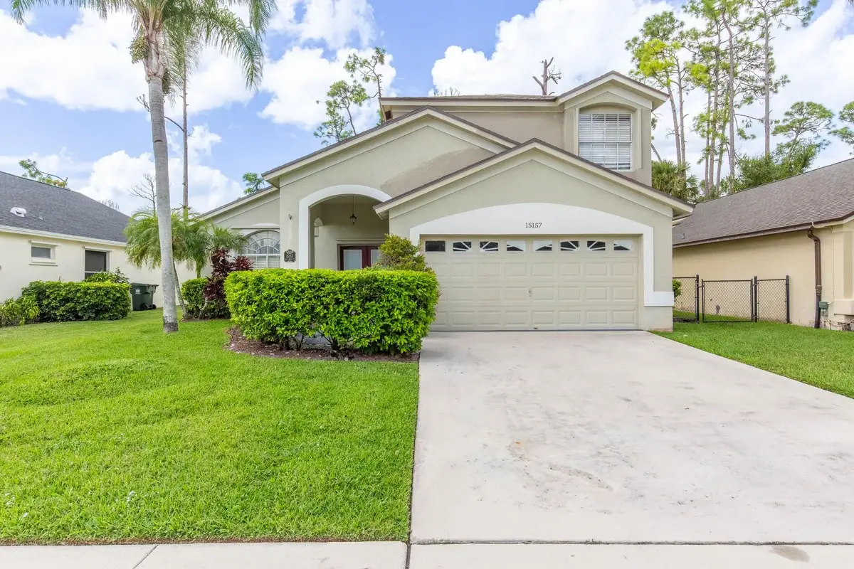 15157 Oak Chase Ct, Wellington: photo 1 of 27