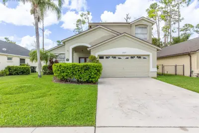 15157 Oak Chase Ct, Wellington: photo 1 of 27