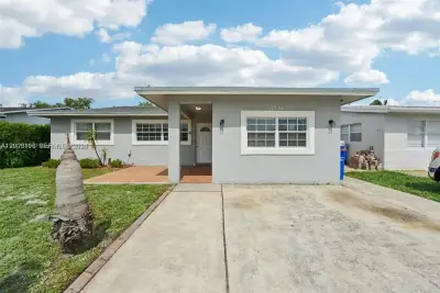 3731 NE 17th Ave, Pompano Beach: photo 1 of 1