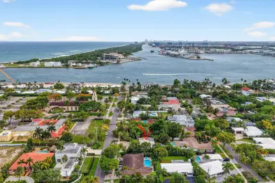 1935 SE 25th Ave, Fort Lauderdale: photo 1 of 71
