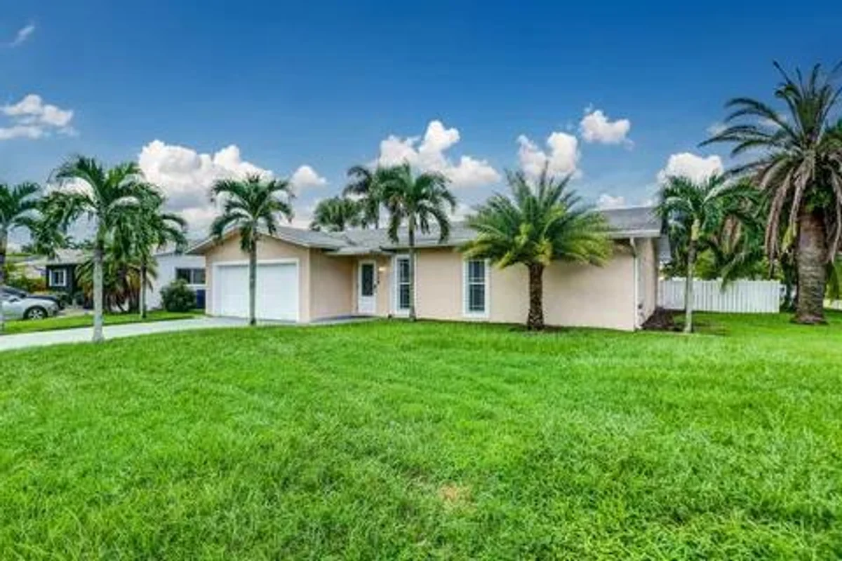 3170 NW 68th Ct, Fort Lauderdale: photo 1 of 31