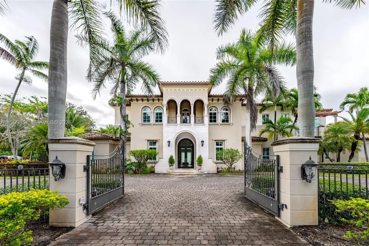 12101 Moss Ranch Rd, Pinecrest: photo 1 of 66