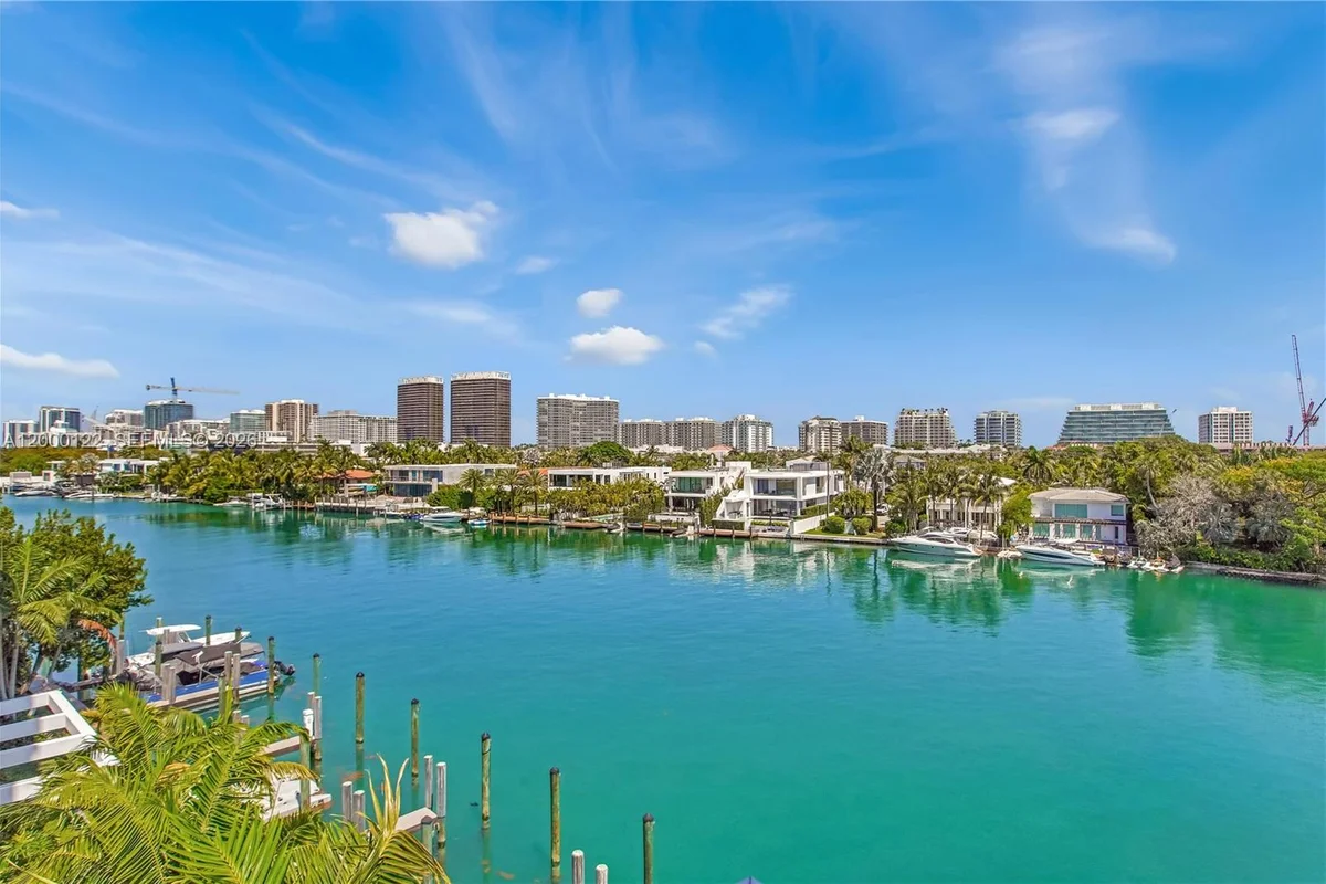 Condo in Bay Harbor Islands: photo 1 of 93