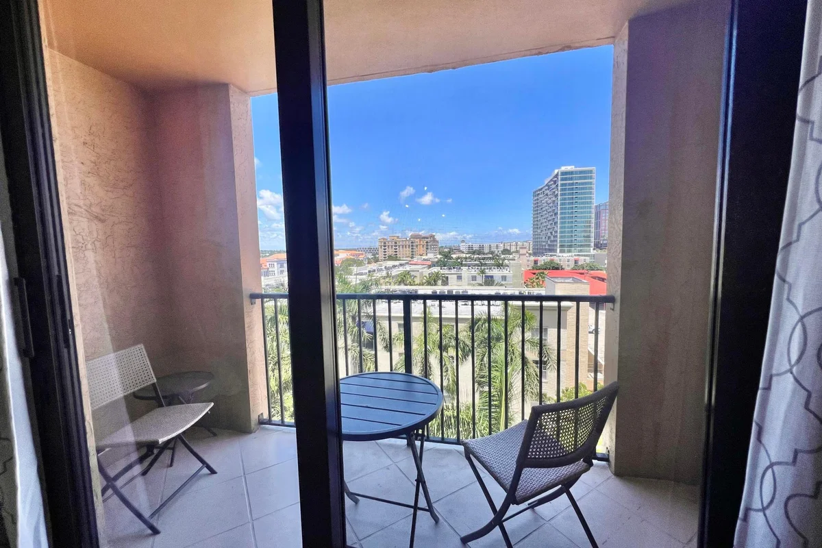 651 Okeechobee Blvd #706, West Palm Beach: photo 1 of 27