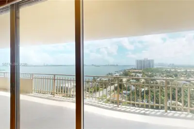 11113 Biscayne Blvd #1251, Miami: photo 1 of 29