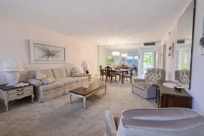 410 SE 2nd St #305, Hallandale Beach: photo 1 of 13