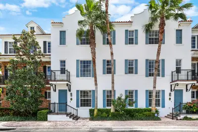 147 N Cannery Row Cir, Delray Beach: photo 1 of 44