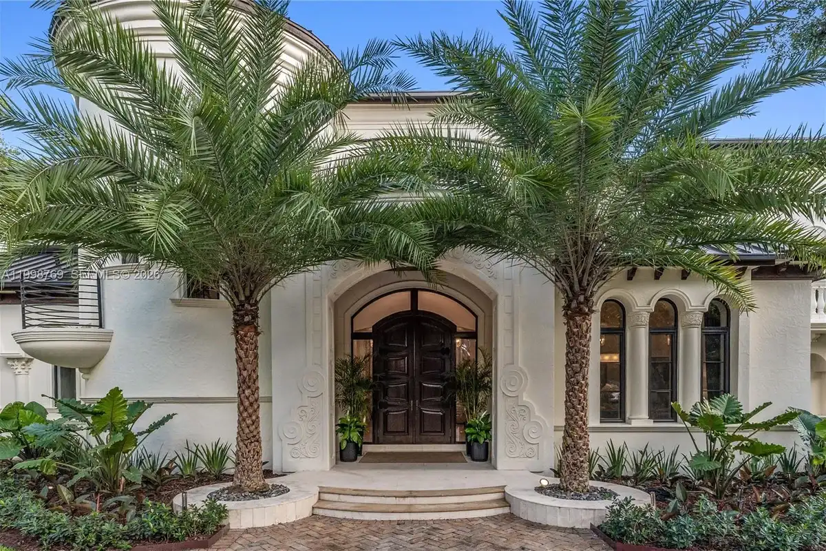 6350 SW 107th St, Pinecrest: photo 1 of 95