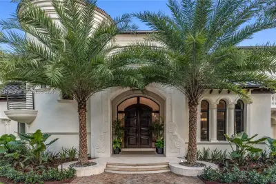 6350 SW 107th St, Pinecrest: photo 1 of 95