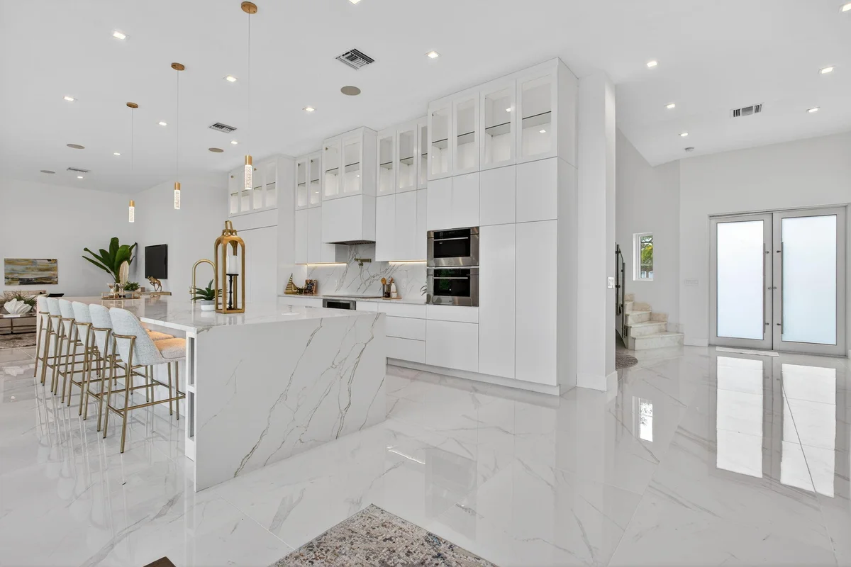 2641 NE 48th St, Lighthouse Point: photo 1 of 88