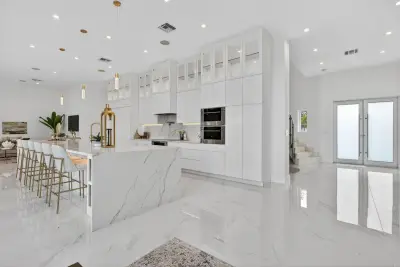 2641 NE 48th St, Lighthouse Point: photo 1 of 88