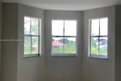 2731 SE 17th Ave #201, Homestead: photo 1 of 6