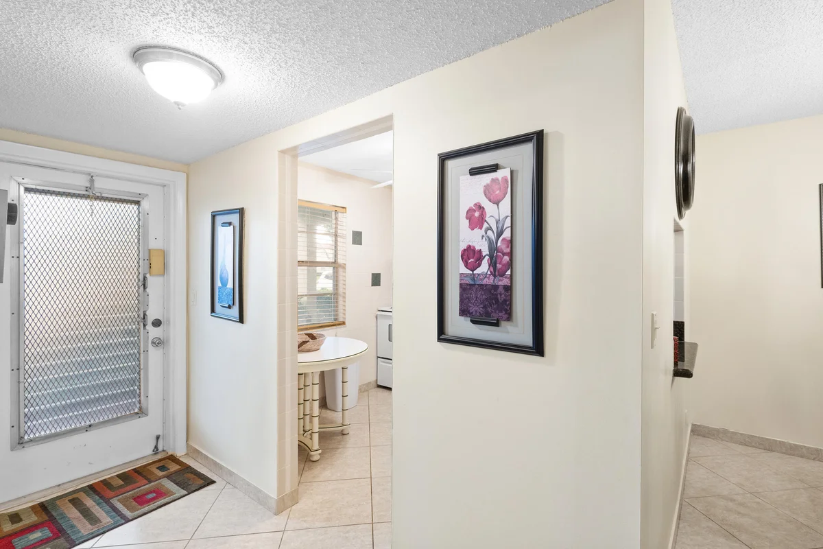3 Abbey Ln #102, Delray Beach: photo 1 of 19
