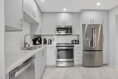 7563 Glendevon Ln #1306, Delray Beach: photo 1 of 95