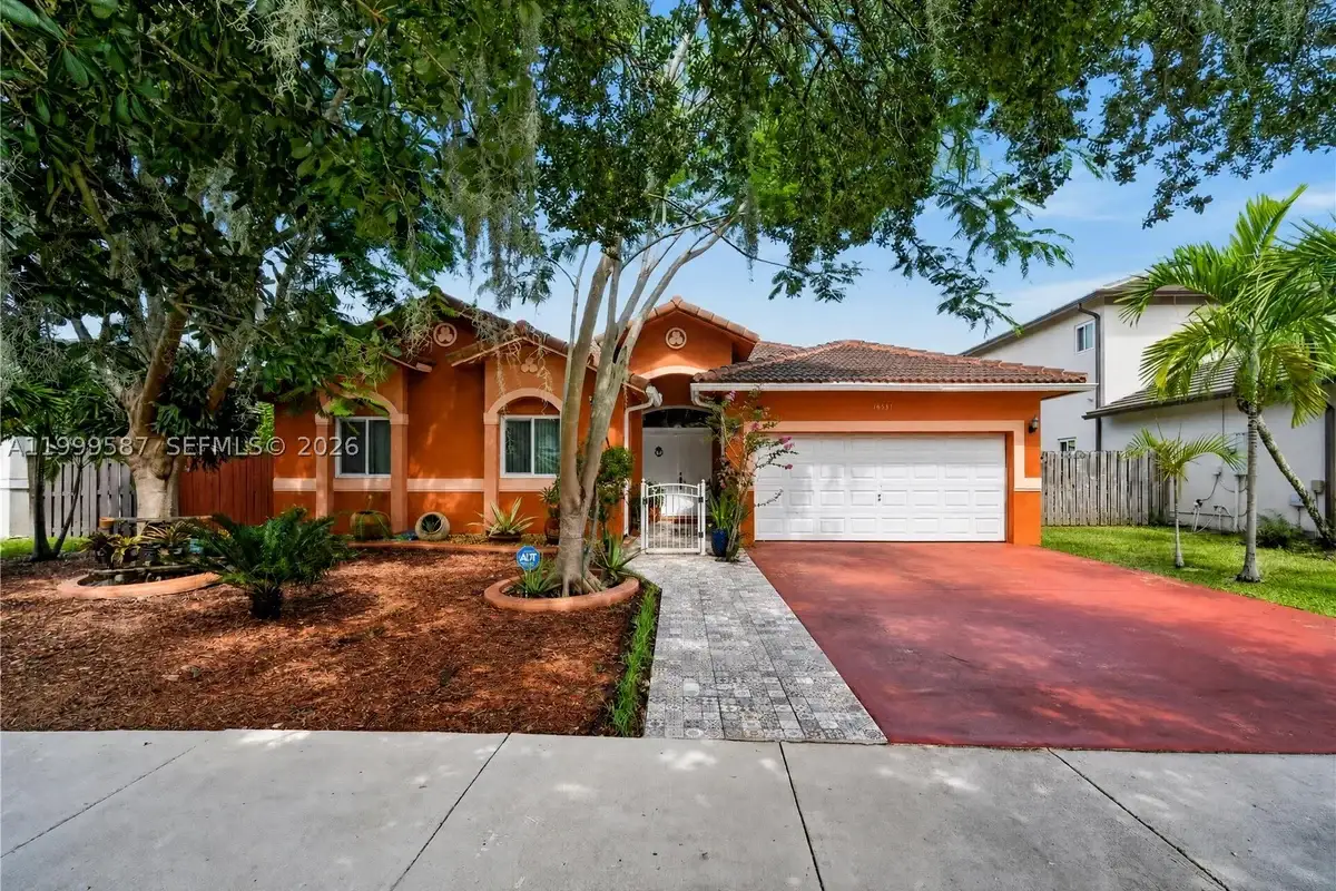 14531 SW 160th Ct, Miami: photo 1 of 45