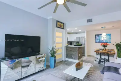 2107 SE 10th Ave #833, Fort Lauderdale: photo 1 of 20