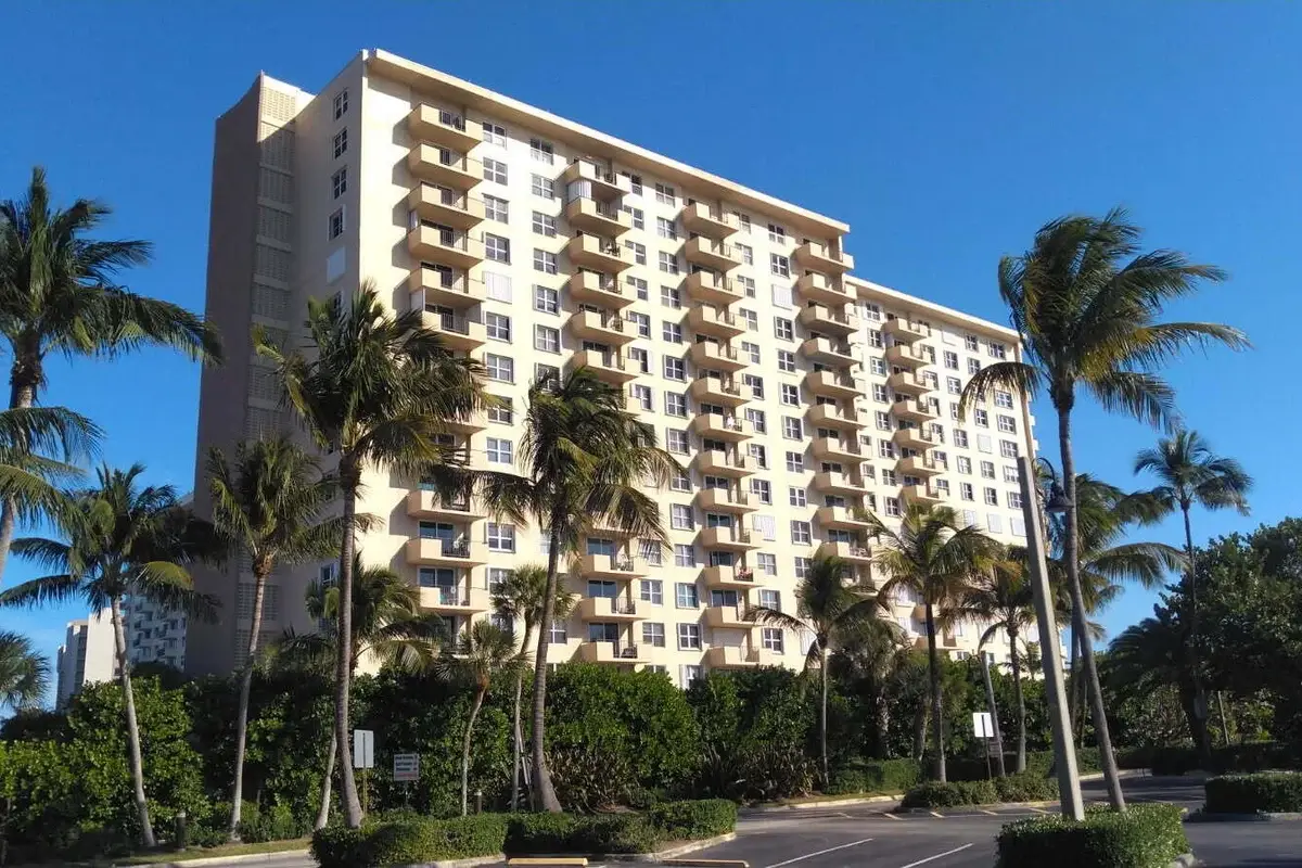 2000 S Ocean Blvd #4a, Pompano Beach: photo 1 of 3