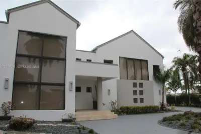 540 Lido Dr, Fort Lauderdale: photo 1 of 47