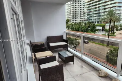 5700 Collins Ave #4N, Miami Beach: photo 1 of 37