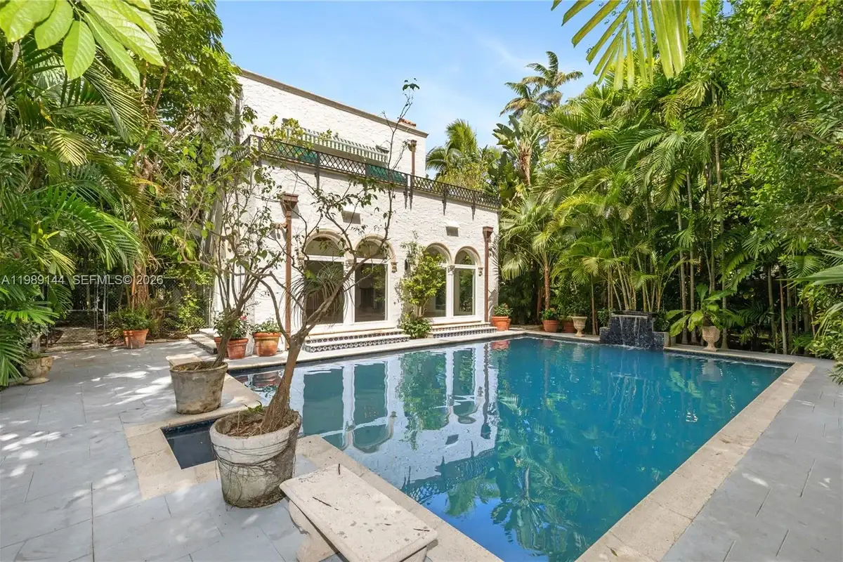 3685 Royal Palm Ave, Miami: photo 1 of 76