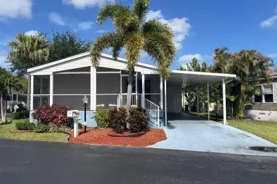 6950 NW 44th Ave, Coconut Creek: photo 1 of 44