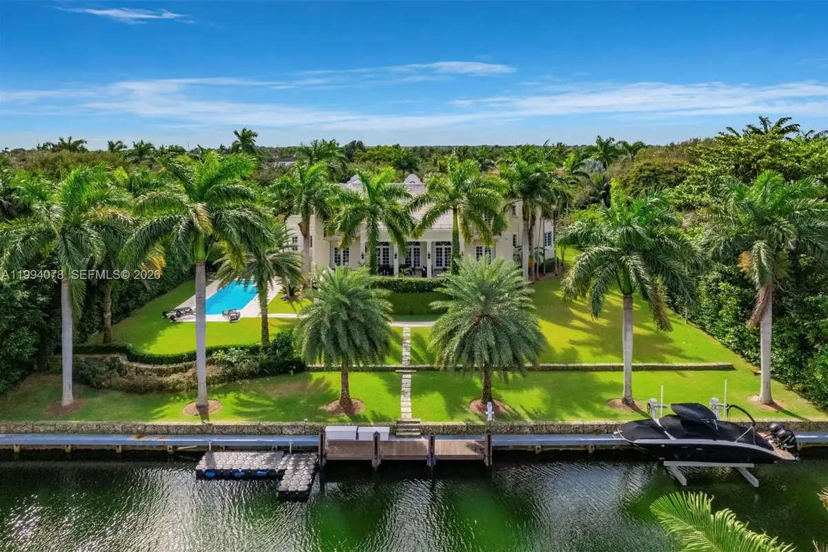 585 Arvida Pkwy, Coral Gables: photo 1 of 18