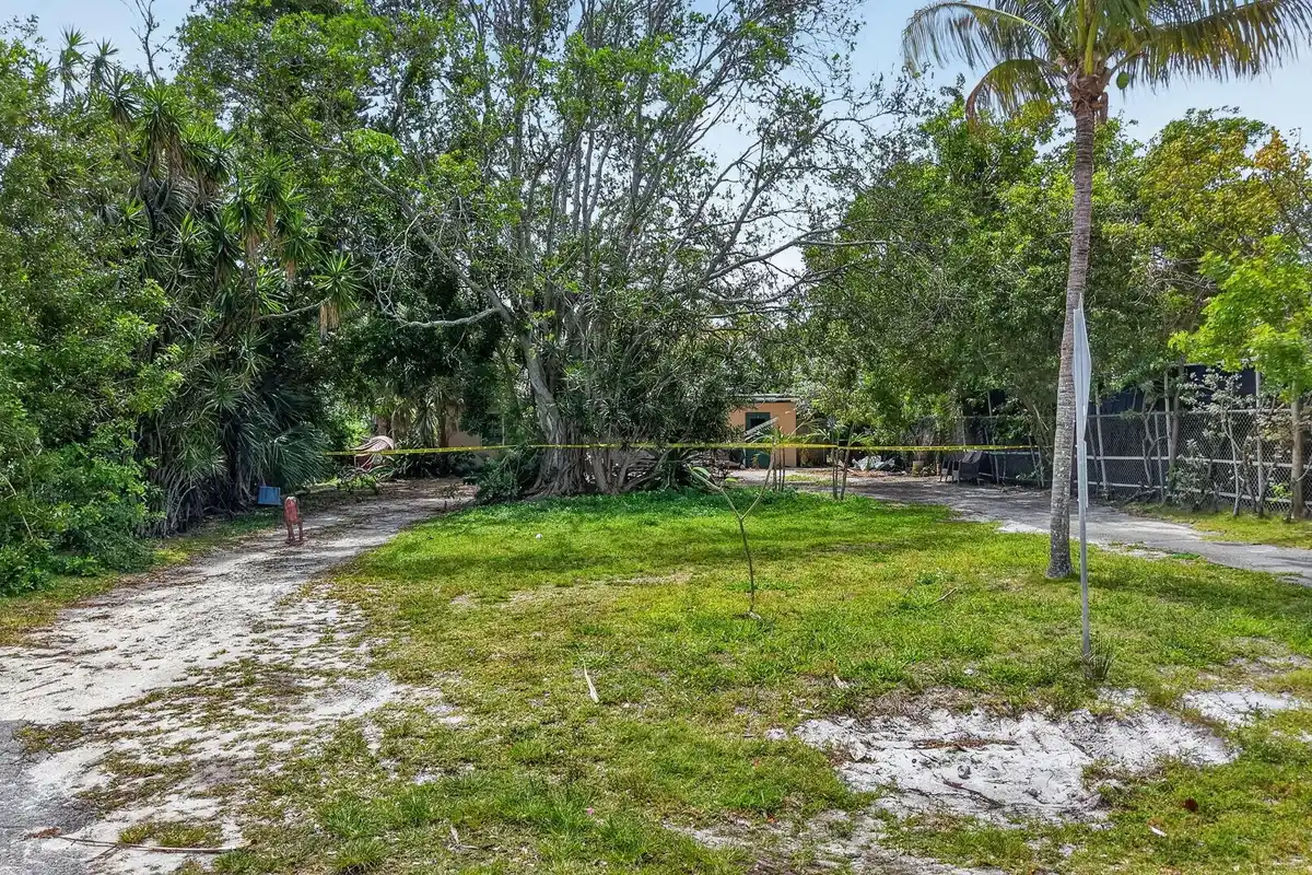 600 Allen Ave, Delray Beach: photo 1 of 15
