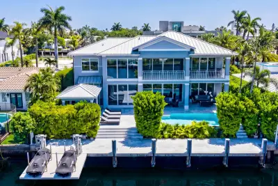 701 Flamingo Dr, Fort Lauderdale: photo 1 of 76