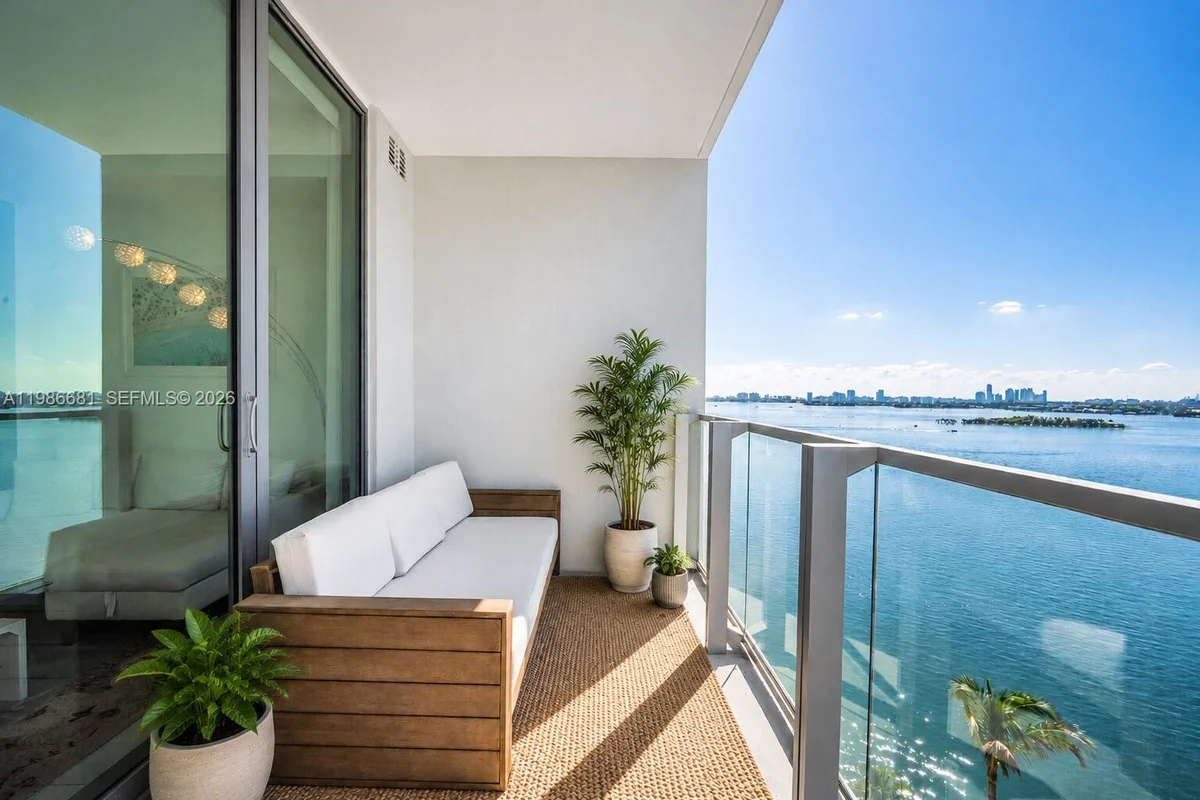 2900 NE 7th Ave #1408, Miami: photo 1 of 41