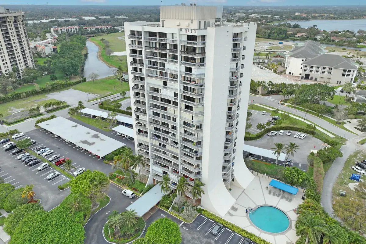 2400 Presidential Way #401, West Palm Beach: photo 1 of 21