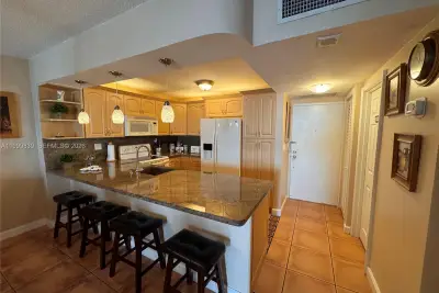 3725 S Ocean Dr #421, Hollywood: photo 1 of 13