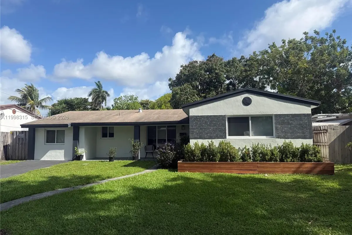 3043 Hayes St, Hollywood: photo 1 of 52